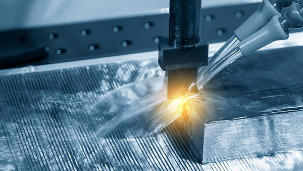 Ano ang electrical discharge machining?